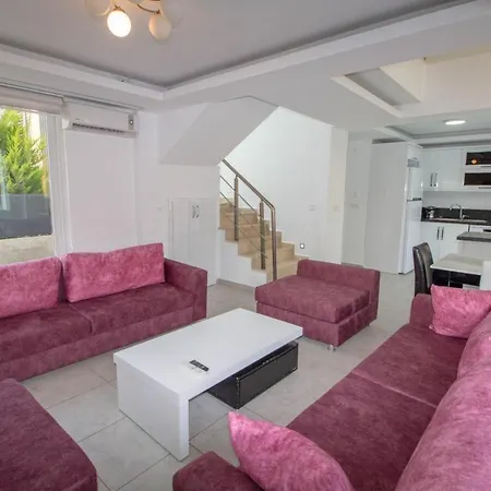 Cihan Villa, Oezel Havuzlu, Вилла