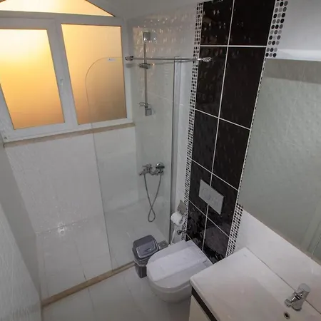 Cihan Villa, Oezel Havuzlu, فتحية