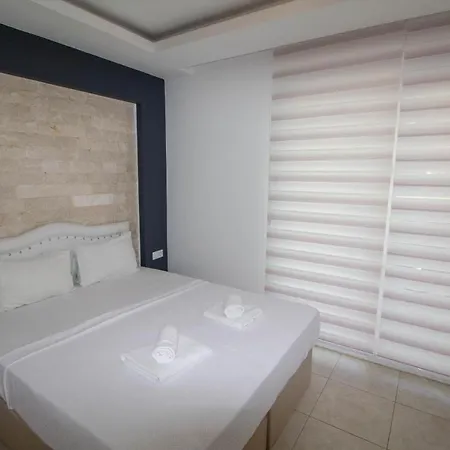 Cihan Villa, Oezel Havuzlu, فتحية
