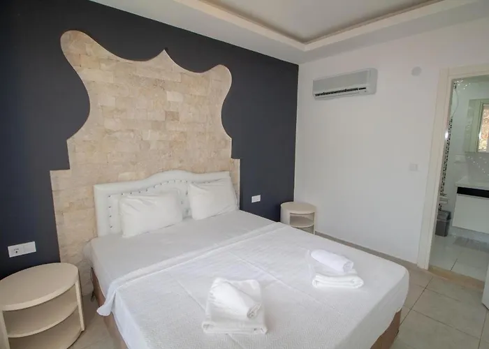 Cihan Villa, Oezel Havuzlu, Вилла